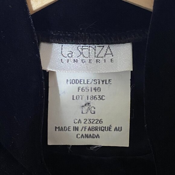 Y2K La Senza Black Velvet Mock Neck T-Shirt Top Cropped Whimsigoth Vamp - Picture 7 of 8